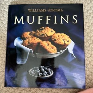 Williams Sonoma Muffins Cookbook